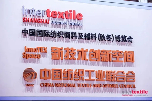 米兰壁纸·墙布·窗帘|3 分钟掌握 2022 年窗帘四大流行趋势