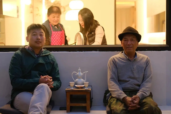 柏厨家居携【时光印橡】亮相，助力梦想改造家再出“神作”，烟火气息十足