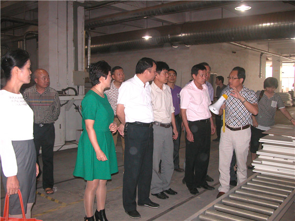  漳州市南靖县各级领导莅临金宝莱新工业园参观交流指导工作