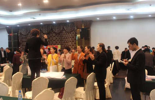 五一启动会圆满结束，尚品本色腾飞2015！