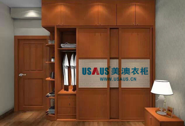 美澳衣柜：完美解决空间问题的衣柜秘籍