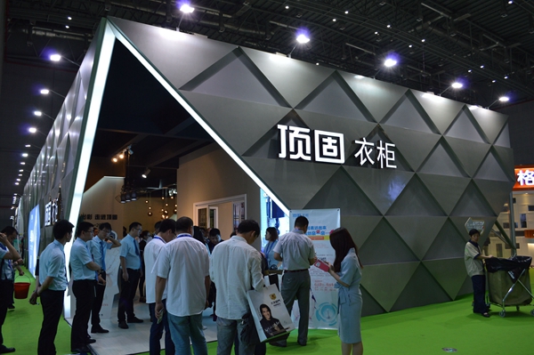 顶固衣柜大胆参加上海建博会 show出新思路、新动作