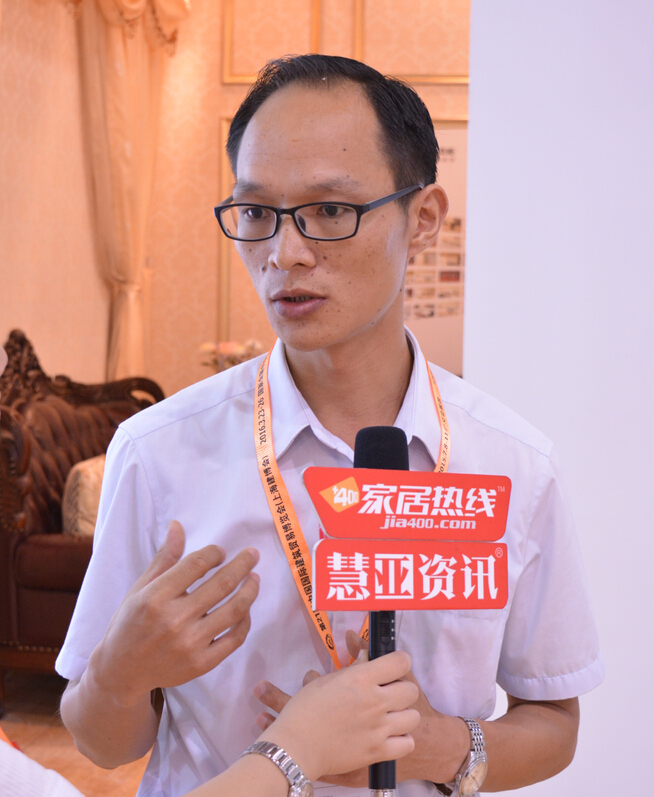 亚丹衣柜简欧风“罗曼”闪耀登场2015广州建博会