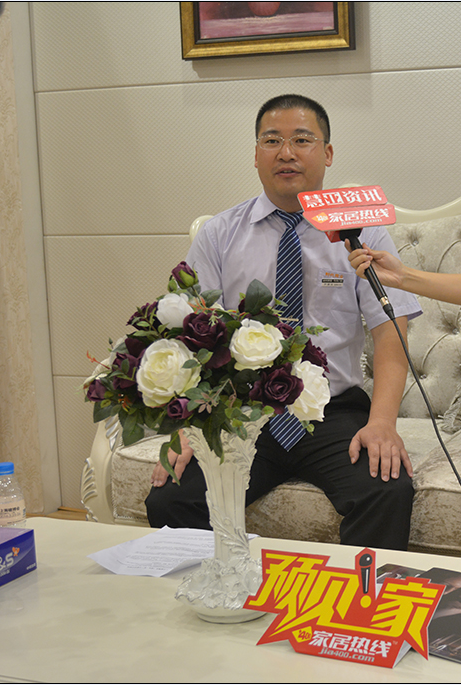时代辉业“滑动式”阳光房顶棚,广州建博会上获得消费者青睐 时代辉业“滑动式”阳光房顶棚,广州建博会上获得消费者青睐