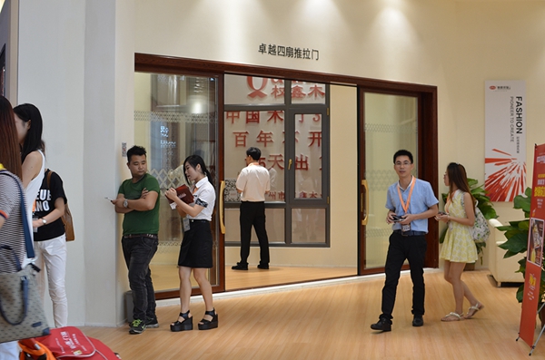 富奥斯新品惊艳亮相2015广州建博会