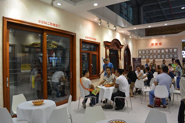 梵帝尔打造整木家装主题房系列，为客户解决一体化装修