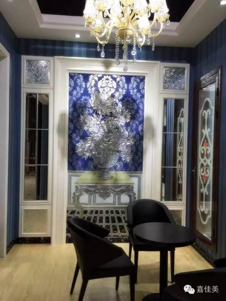 八月营造“馨”惊喜 素雅整体背景墙让家更舒心 