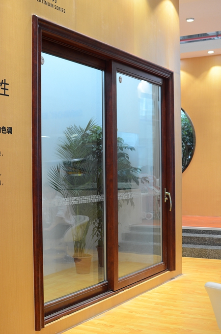 新标门窗衣柜领跑行业标准