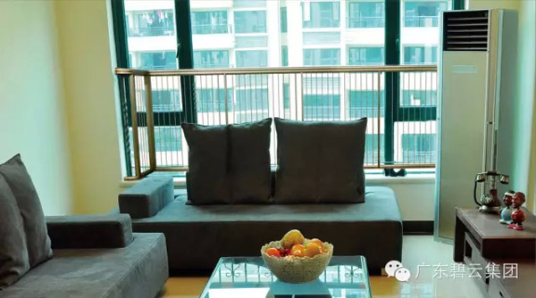 广东碧云:飘窗不装护栏,设计得再美将来也会后悔 广东碧云:飘窗不装护栏,设计得再美将来也会后悔