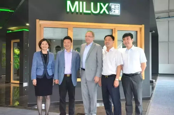 MACO五金集团总裁莅临米兰之窗山东生产基地参观考察 MACO五金集团总裁莅临米兰之窗山东生产基地参观考察
