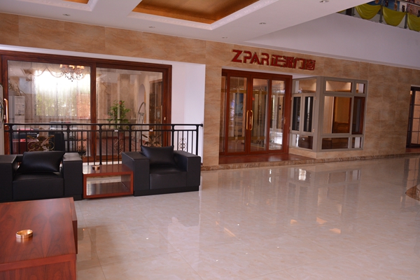 正派：厂房扩建至两万平方米，发展逆势而上
