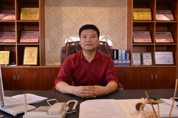 正派：厂房扩建至两万平方米，发展逆势而上