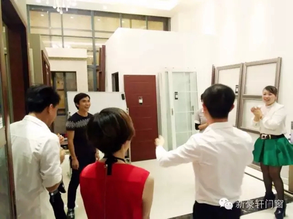 “大趋势 大未来”新豪轩门窗云南经销商培训大会圆满收官 “大趋势 大未来”新豪轩门窗云南经销商培训大会圆满收官