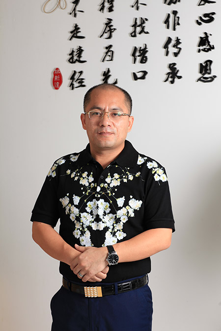 顶固邹文胜:“智能+”文化与“师道人生”公益文化发扬并举 顶固邹文胜:“智能+”文化与“师道人生”公益文化发扬并举