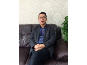 方维墙纸：3年崛起的行业黑马
