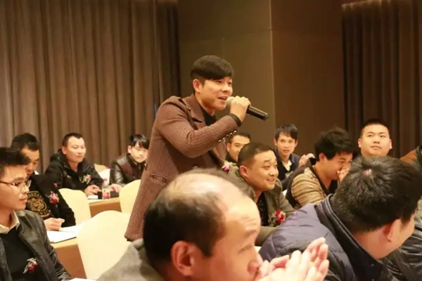 浙江移门.定制衣柜协会第三次会议召开！