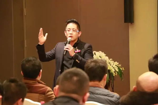 浙江移门.定制衣柜协会第三次会议召开！