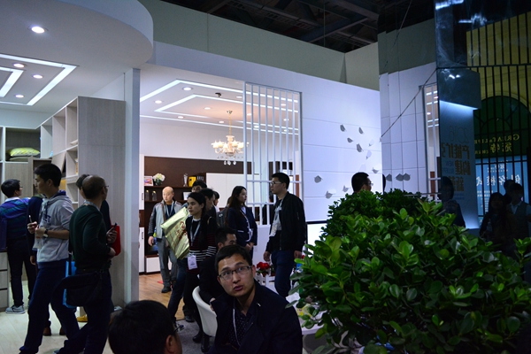 展现大师范，好莱客登陆广州定制家居展