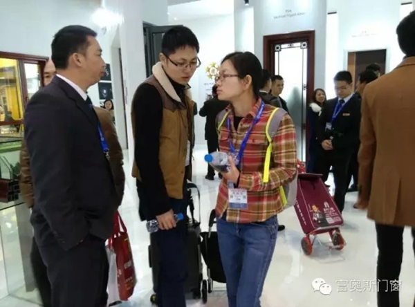 富奥斯门窗惊艳亮相上海建博会现场