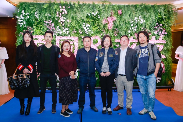 大牌约大牌——顶固&龙发时尚设计盛典既尊柜之夜闪耀蓉城