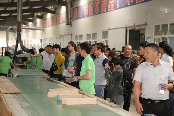 “宏明泰”门窗“打造冠军专卖店”培训学习圆满成功 