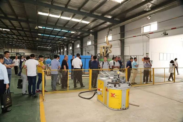 “宏明泰”门窗“打造冠军专卖店”培训学习圆满成功 