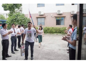 韩丽橱柜工厂团购会，万人疯抢火爆落幕！ 