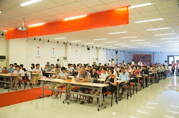 韩丽橱柜工厂团购会，万人疯抢火爆落幕！ 