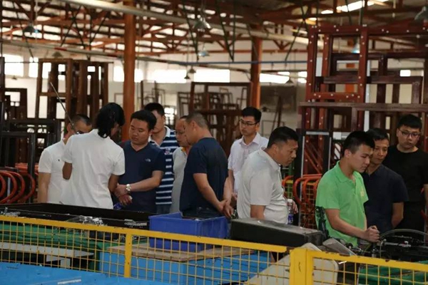 “宏明泰”门窗“打造冠军专卖店”培训学习圆满成功 
