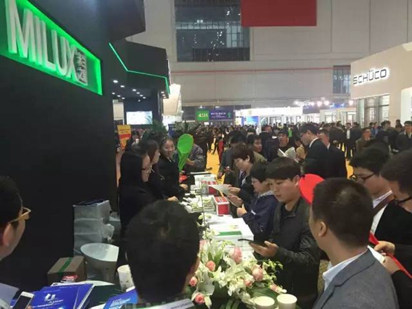 生活不止有诗和远方,还有潍坊的米兰之窗 生活不止有诗和远方,还有潍坊的米兰之窗