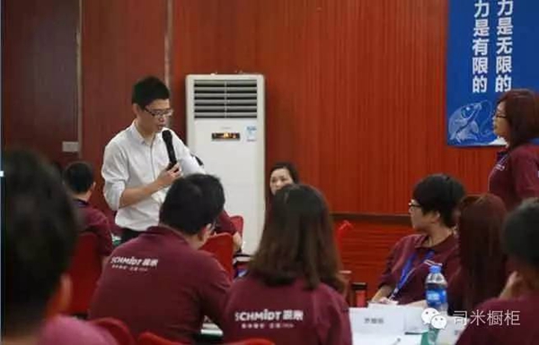 司米橱柜全国二级培训会,居然玩起了“cosplay” 司米橱柜全国二级培训会,居然玩起了“cosplay”