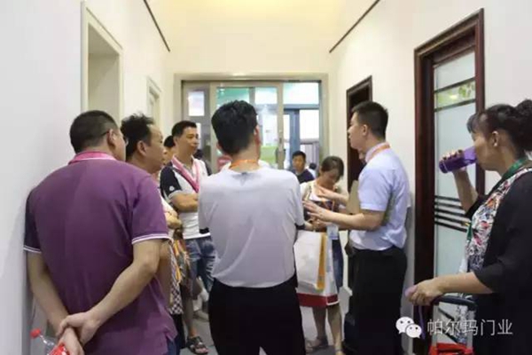 嗨爆建博会:帕尔玛,王者荣耀熠熠夺目! 嗨爆建博会:帕尔玛,王者荣耀熠熠夺目!