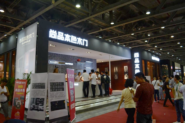 尚品本色：“高级灰”成新宠