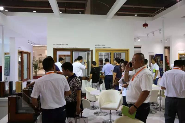宏明泰门窗广州建博会现场报道