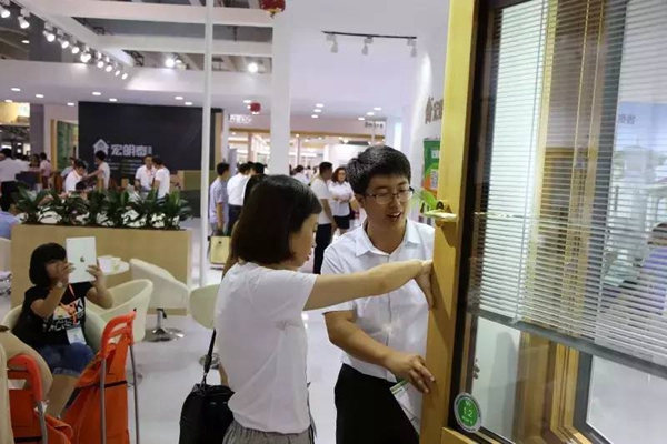 宏明泰门窗广州建博会现场报道