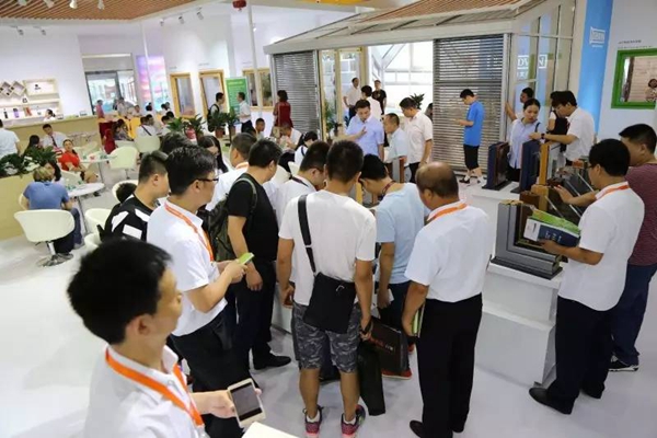 宏明泰门窗广州建博会现场报道