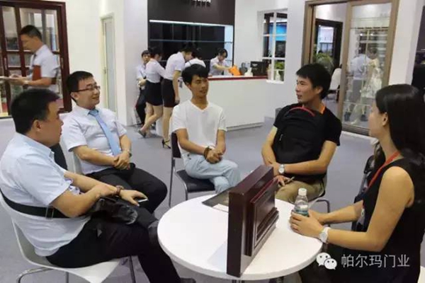 嗨爆建博会:帕尔玛,王者荣耀熠熠夺目! 嗨爆建博会:帕尔玛,王者荣耀熠熠夺目!