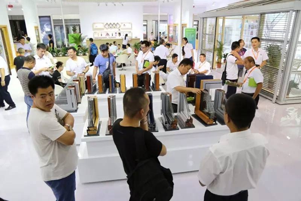 宏明泰门窗广州建博会现场报道