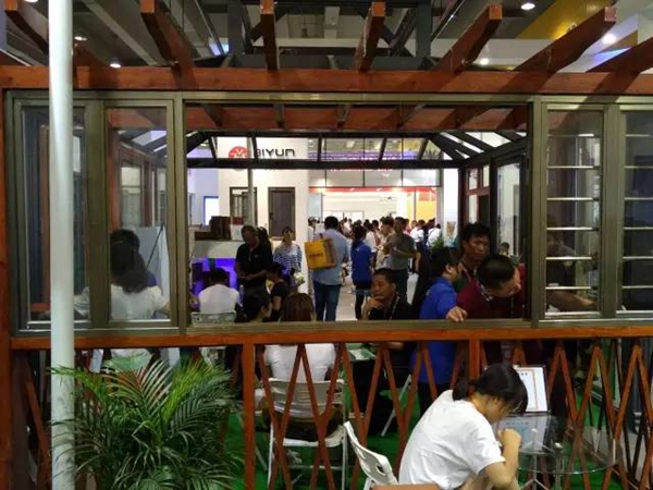 中国建博会第二天，碧云馆大获全胜，是怎么做到的？