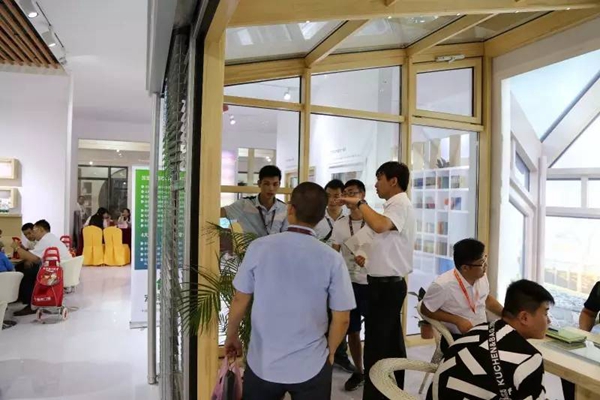 宏明泰门窗广州建博会现场报道