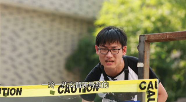 实验告诉你，钢化玻璃在什么情况下容易自爆？