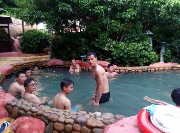 御皇贵族门窗“仙境”古兜温泉之旅 御皇贵族门窗“仙境”古兜温泉之旅