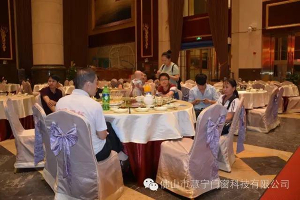 慧宁与你一路同行!--记2016年慧宁门窗清远古龙峡漂流 慧宁与你一路同行!--记2016年慧宁门窗清远古龙峡漂流
