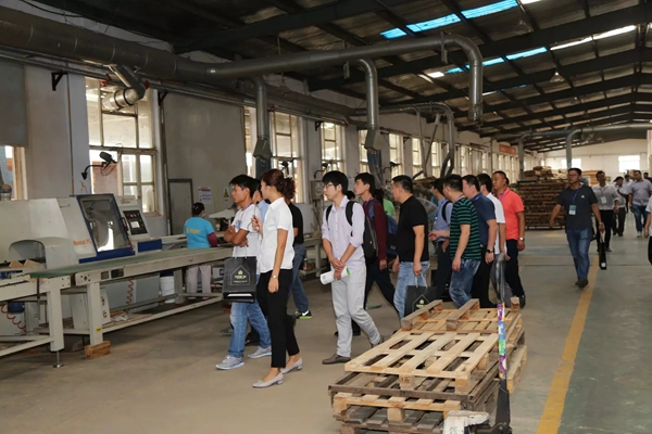 宏明泰门窗部分新经销商培训圆满成功！