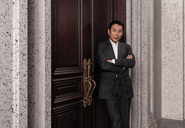 他来啦——陈道明代言尚品本色木门! 他来啦——陈道明代言尚品本色木门!