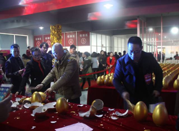 金迪木门：辉煌30年“去工厂 万人抢”首届团购会圆满结束！