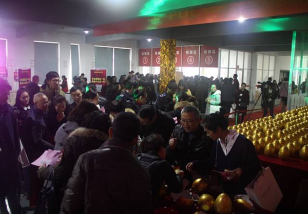 金迪木门：辉煌30年“去工厂 万人抢”首届团购会圆满结束！