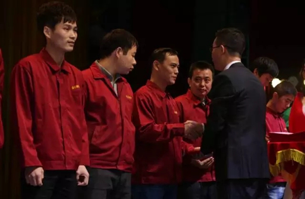 “凝心聚力·迎战2017”诗尼曼家居迎新晚会圆满举办!