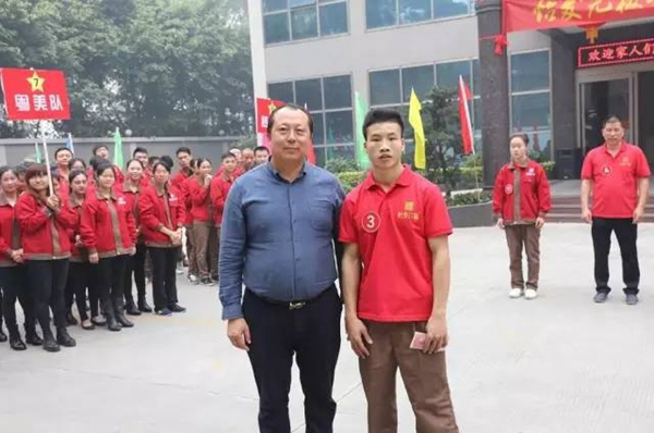 怡发门窗第一届咏春拳大赛圆满结束！高手云集，巅峰对决，谁是下一代“宗师”？ 