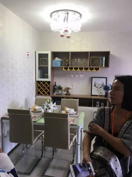 时代倾城伊百丽全屋定制战略合作样板间
